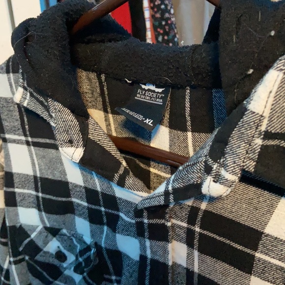 Black and white flannel - Picture 3 of 3